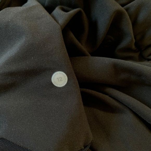 Black Lululemon Keep Moving Pant Size 12 - Picture 8 of 12